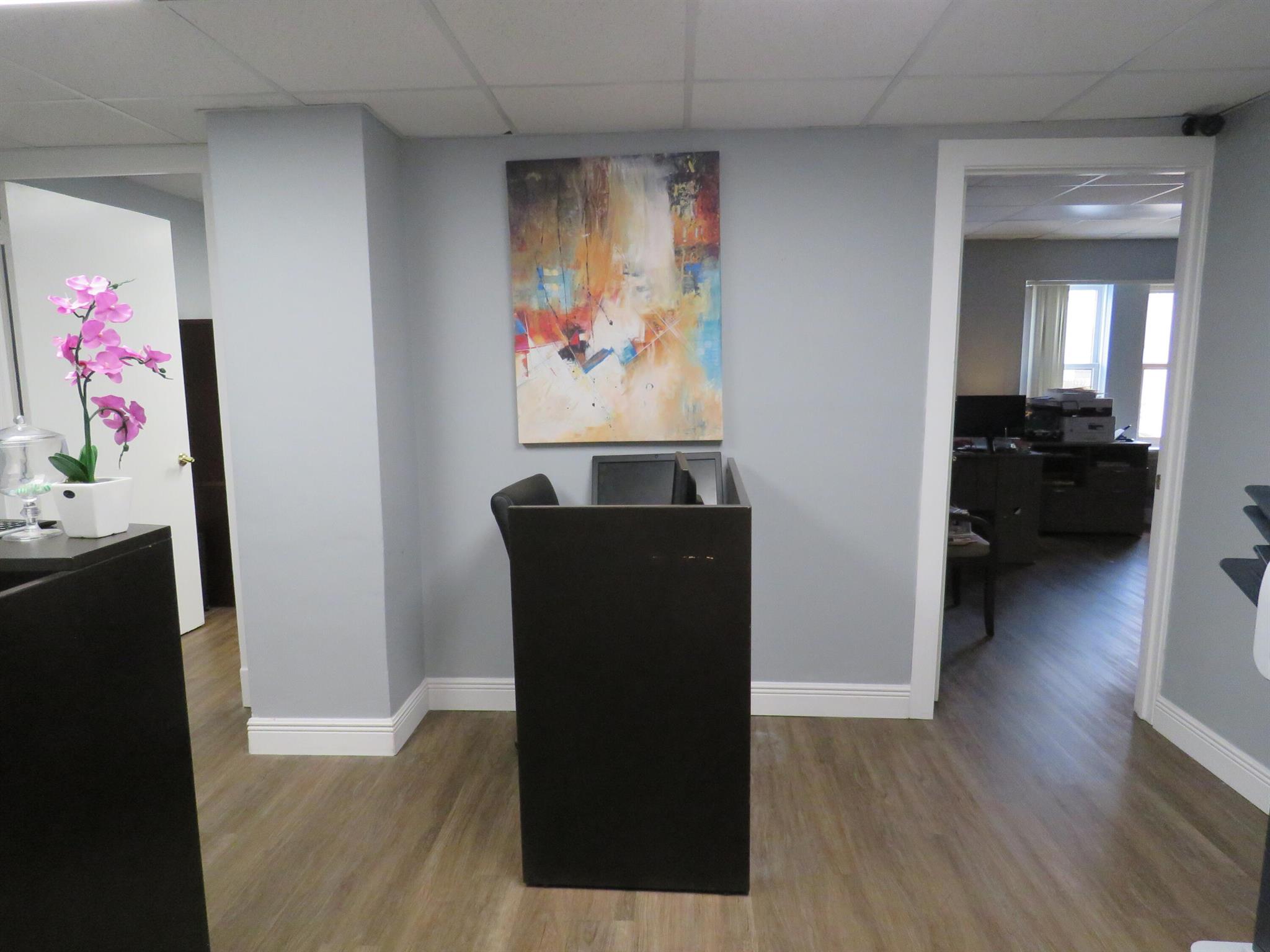 GUARANTY BUILDING CONDO - Commercial Lease