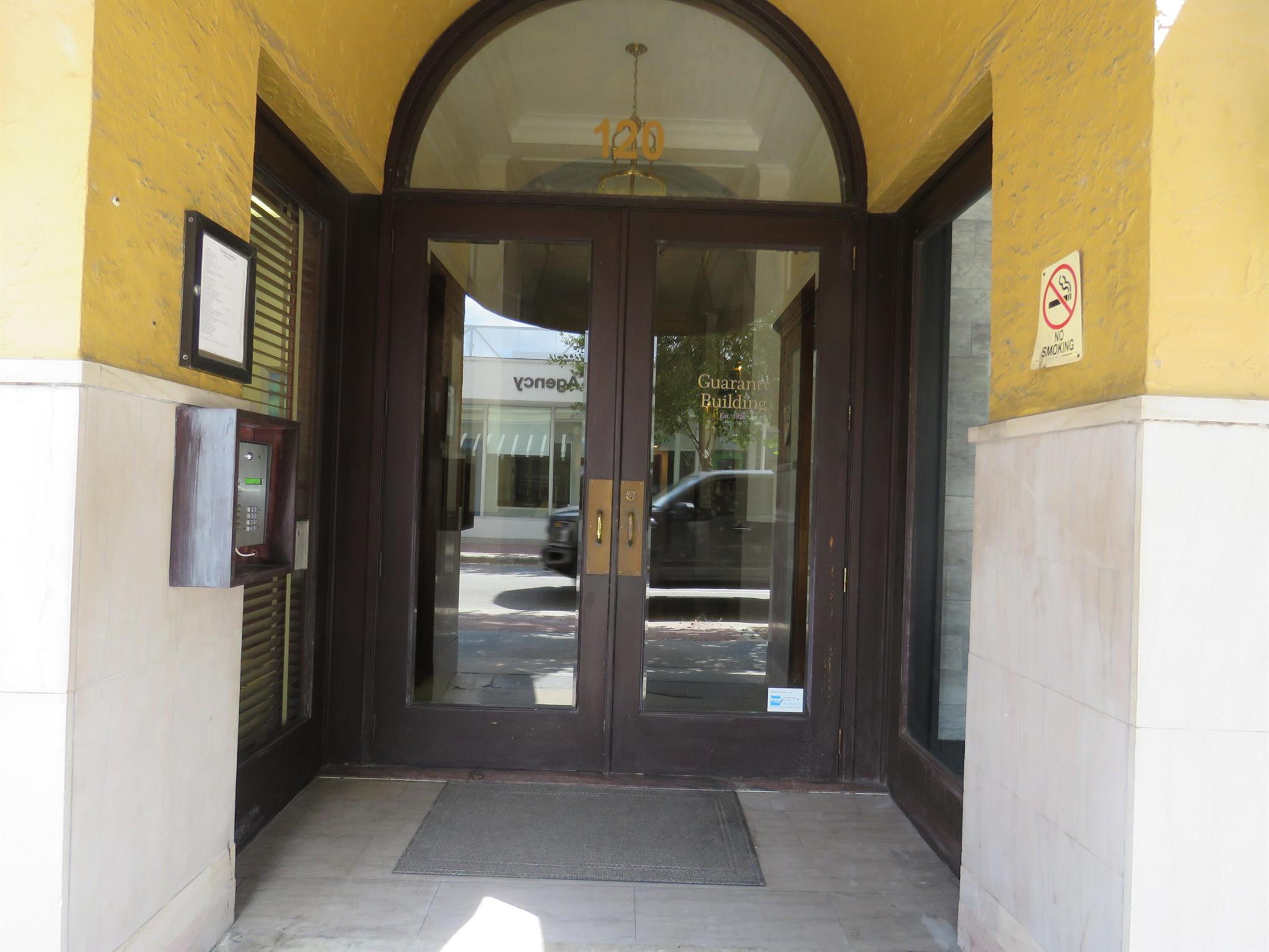 GUARANTY BUILDING CONDO - Commercial Lease