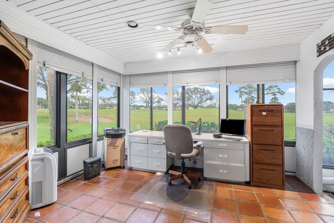 OAKS AT HUNTERS RUN CONDO - Residential