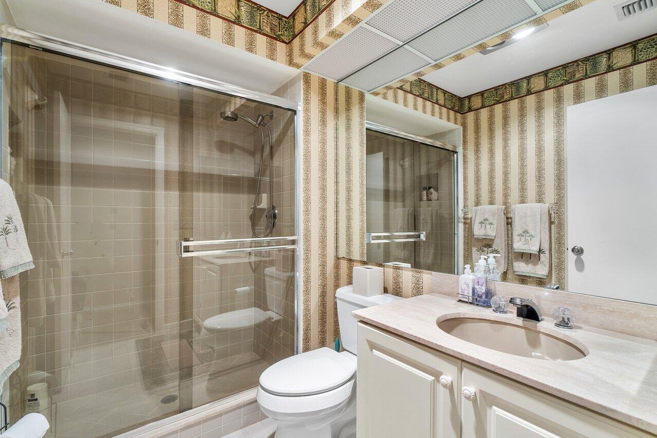 OAKS AT HUNTERS RUN CONDO - Residential