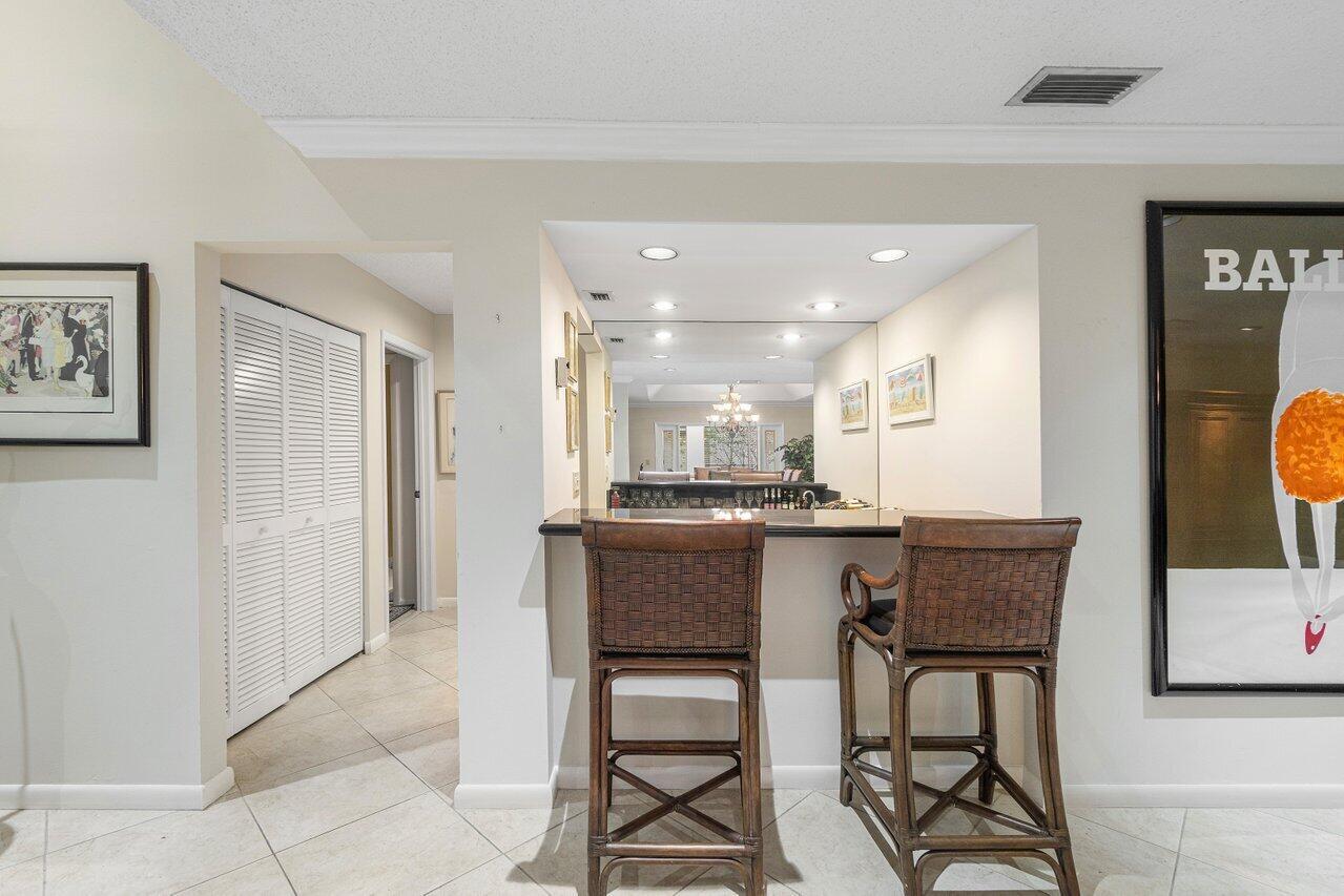 OAKS AT HUNTERS RUN CONDO - Residential