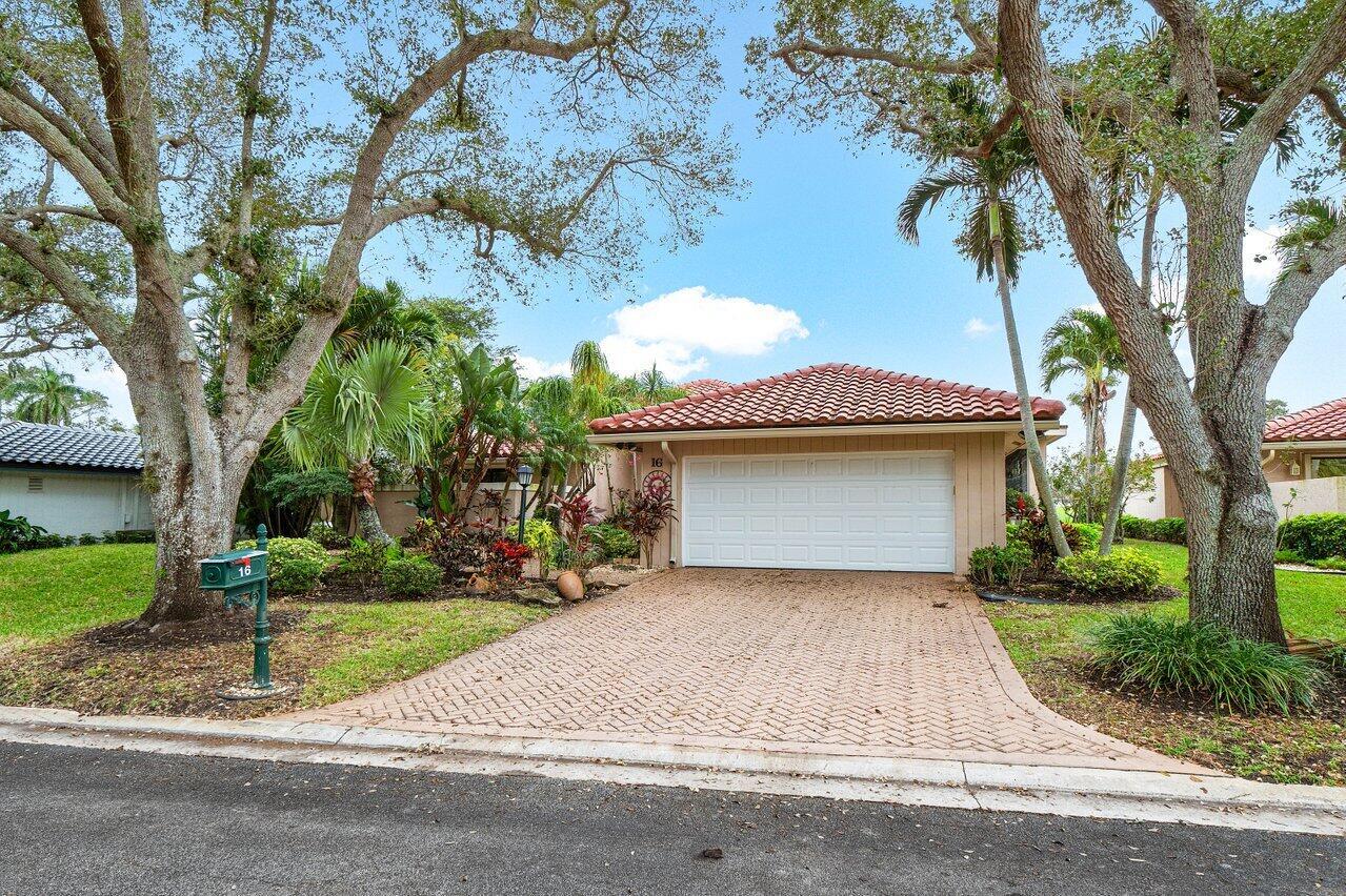 OAKS AT HUNTERS RUN CONDO - Residential