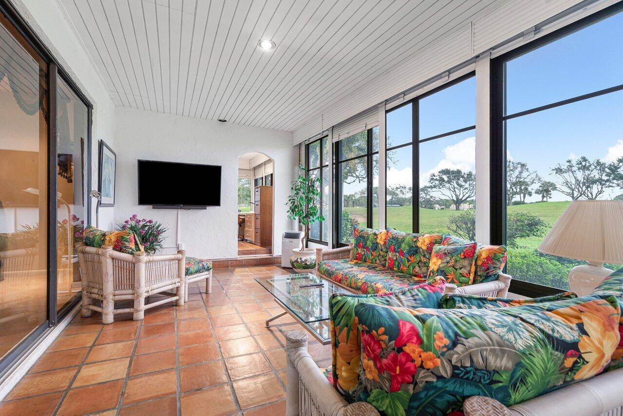 OAKS AT HUNTERS RUN CONDO - Residential