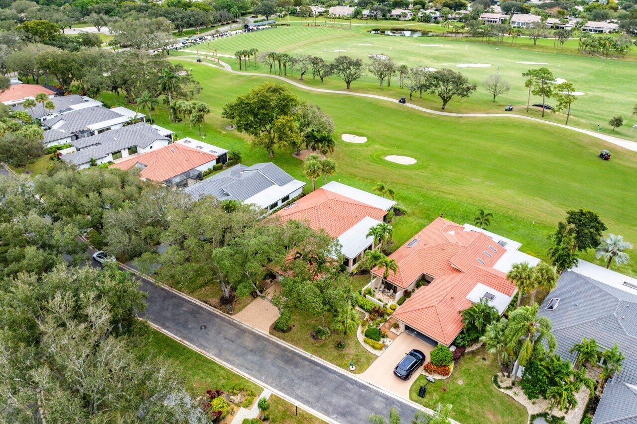 OAKS AT HUNTERS RUN CONDO - Residential