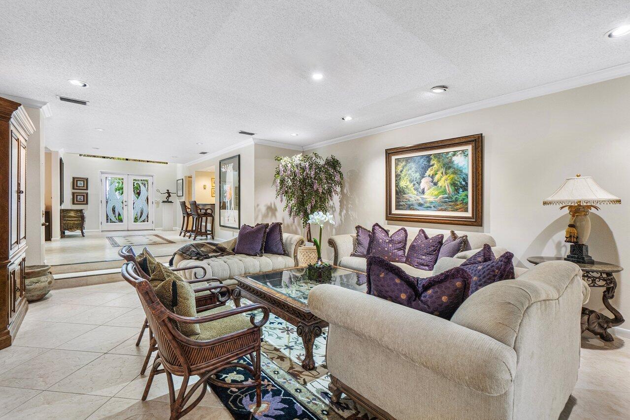 OAKS AT HUNTERS RUN CONDO - Residential