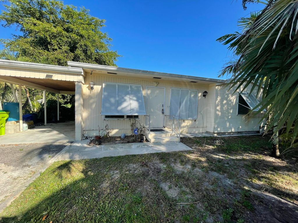Photo of 345 Citrus Drive, Loxahatchee Groves, FL 33470 (MLS # R10922497)
