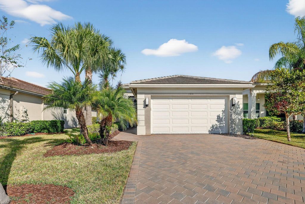 Photo of 11870 SW Waterford Isle Way, Port Saint Lucie, FL 34987 (MLS # R11141740)