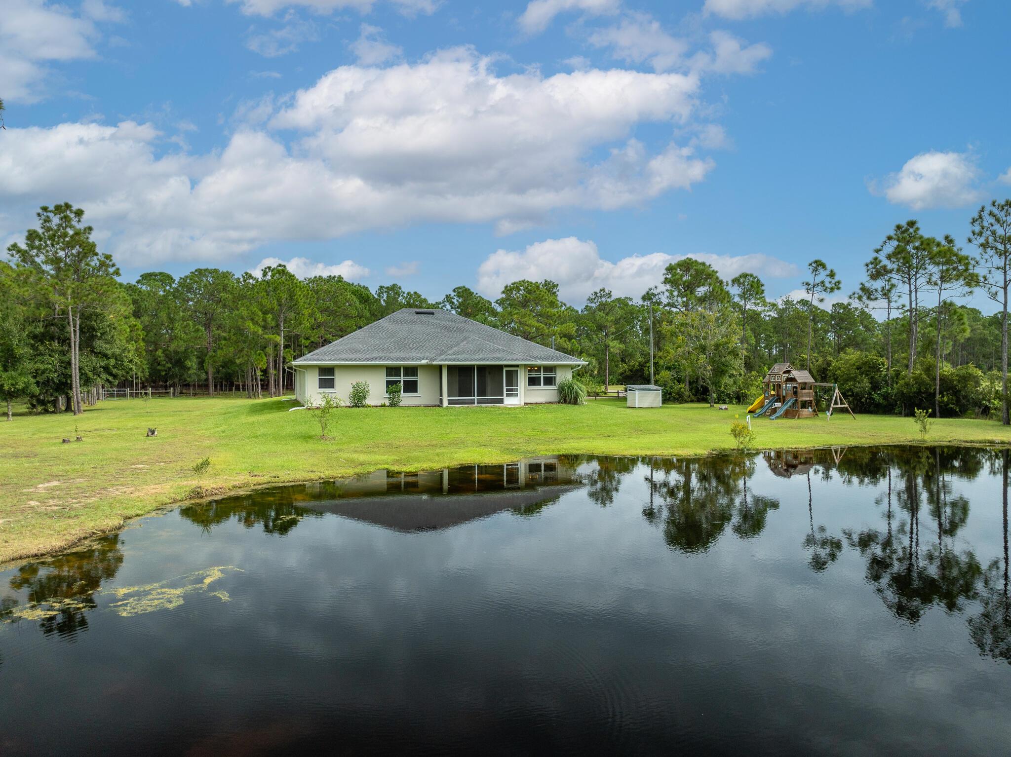 FELLSMERE FARMS CO S/D OF - Residential