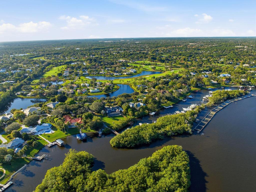 PIPERS LANDING - Residential