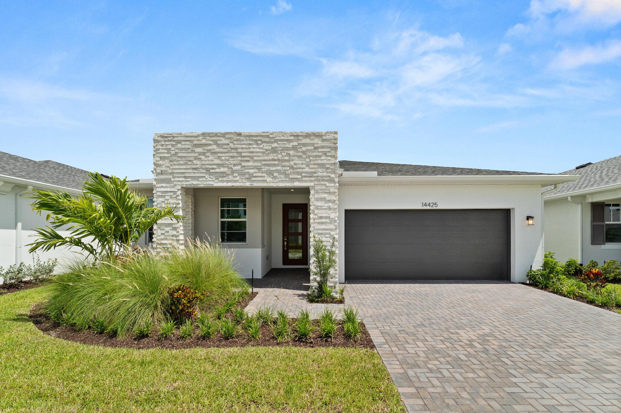 Every room in the 1,894 sq. ft. Cascades floorplan is optimized for not only maximum space, but natural and inviting flow between living areas. From porch to foyer to the large, open-concept Great Room, dining room and kitchen, this home is perfect for everyday life as well as entertaining. When it's time to rest, the luxurious owner's suite offers privacy, space and a large walk-in closet.