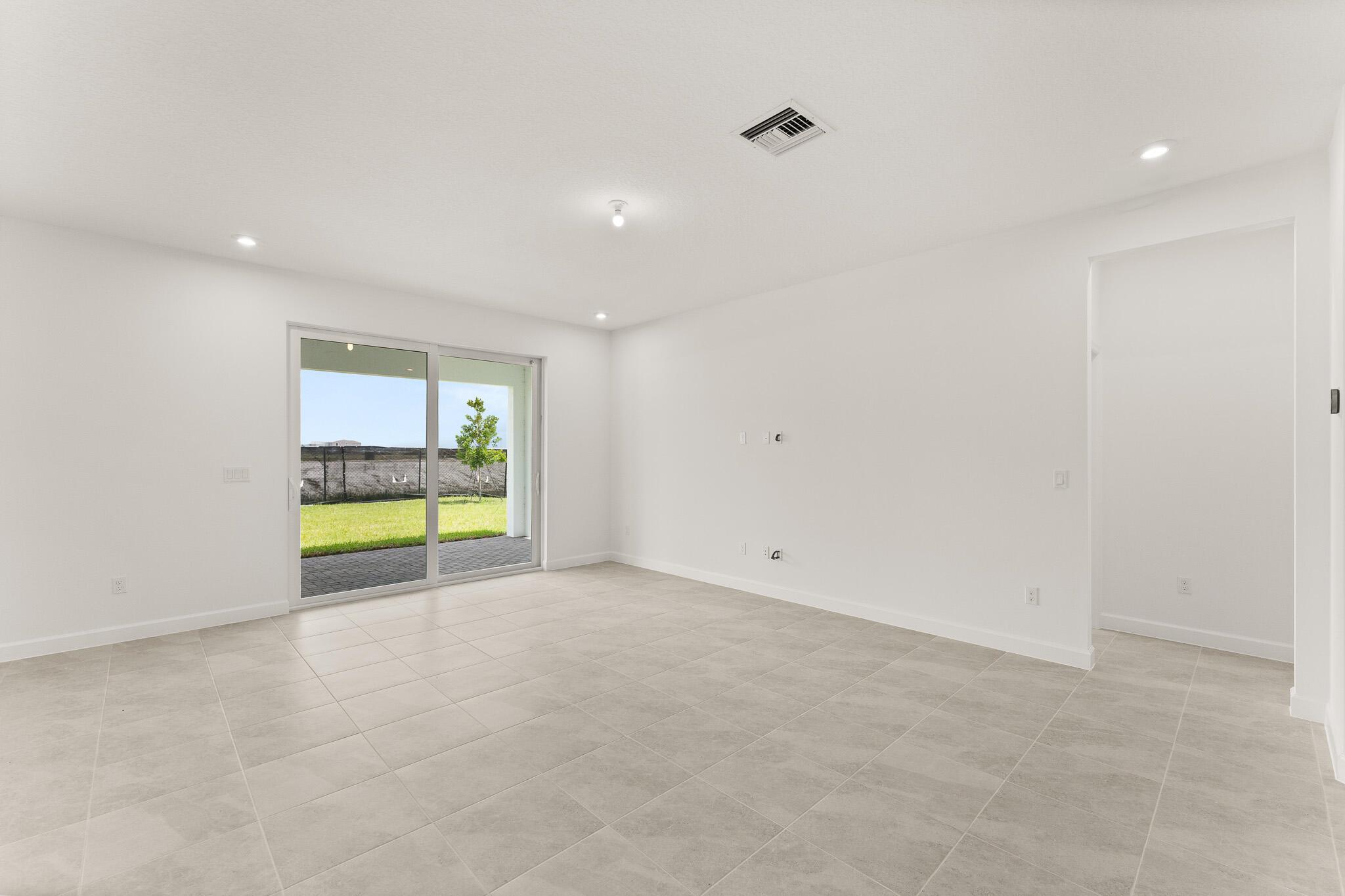14425 SW Ellison Drive, Port St Lucie, FL, 34987/$464,280 4 14425 SW Ellison Drive