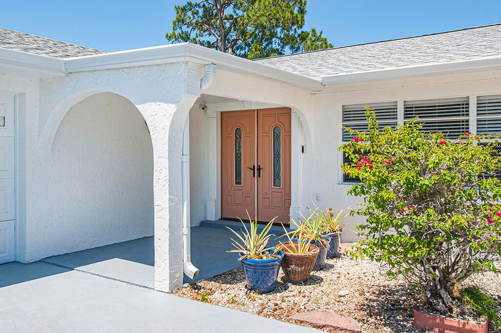 Photo of 597 SE Floresta Drive, Port Saint Lucie, FL 34983 (MLS # R11051243)