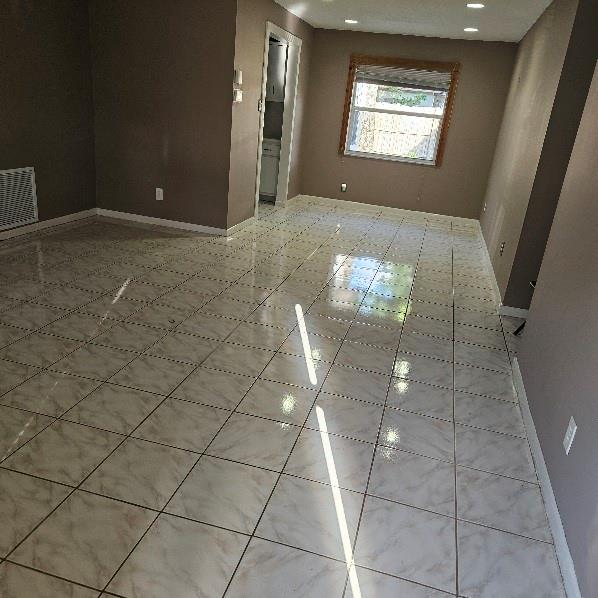 Castle Gardens 2 67-34 B - Residential Lease
