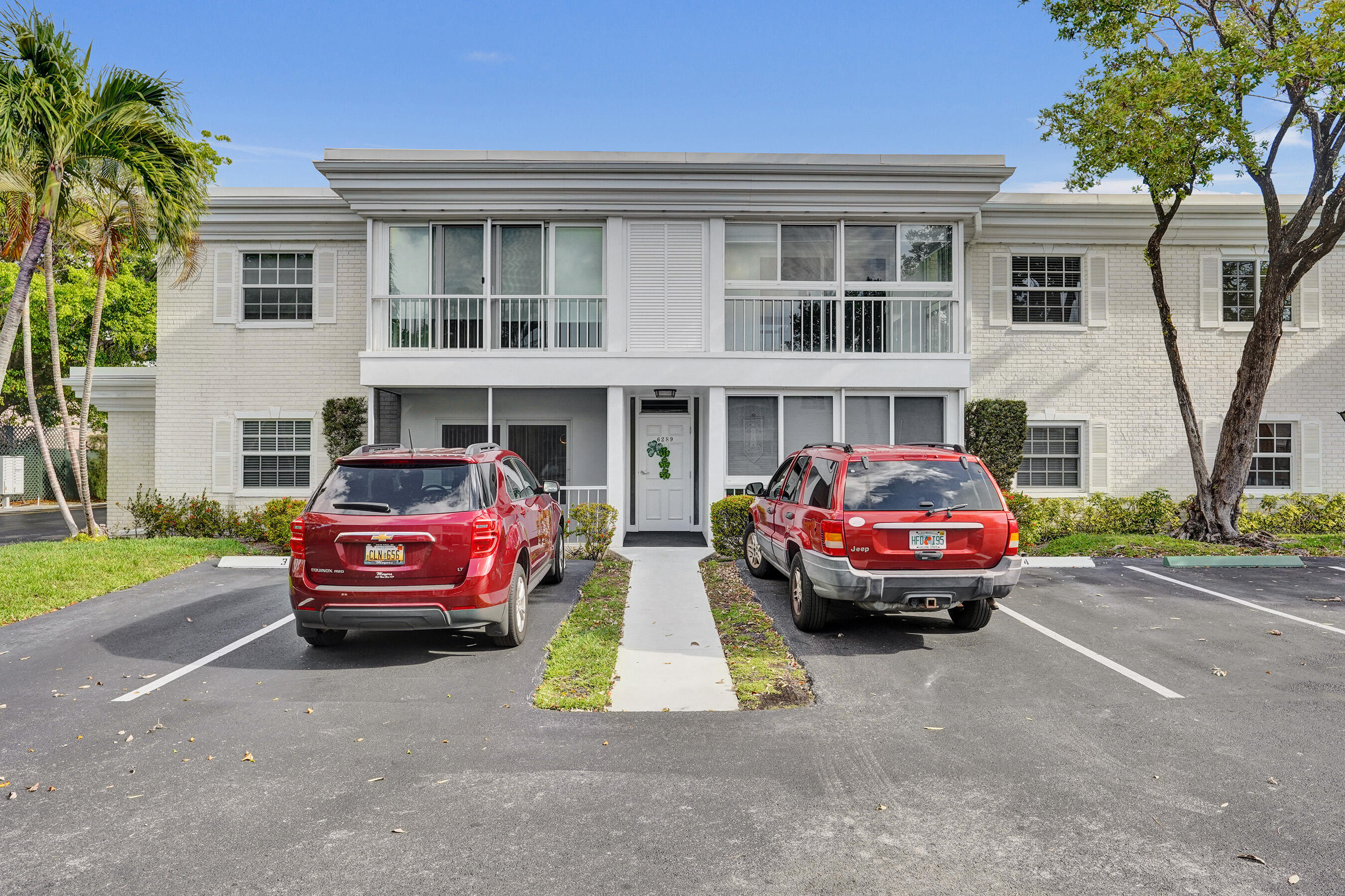 BAY COLONY CLUB CONDO - Residential Lease