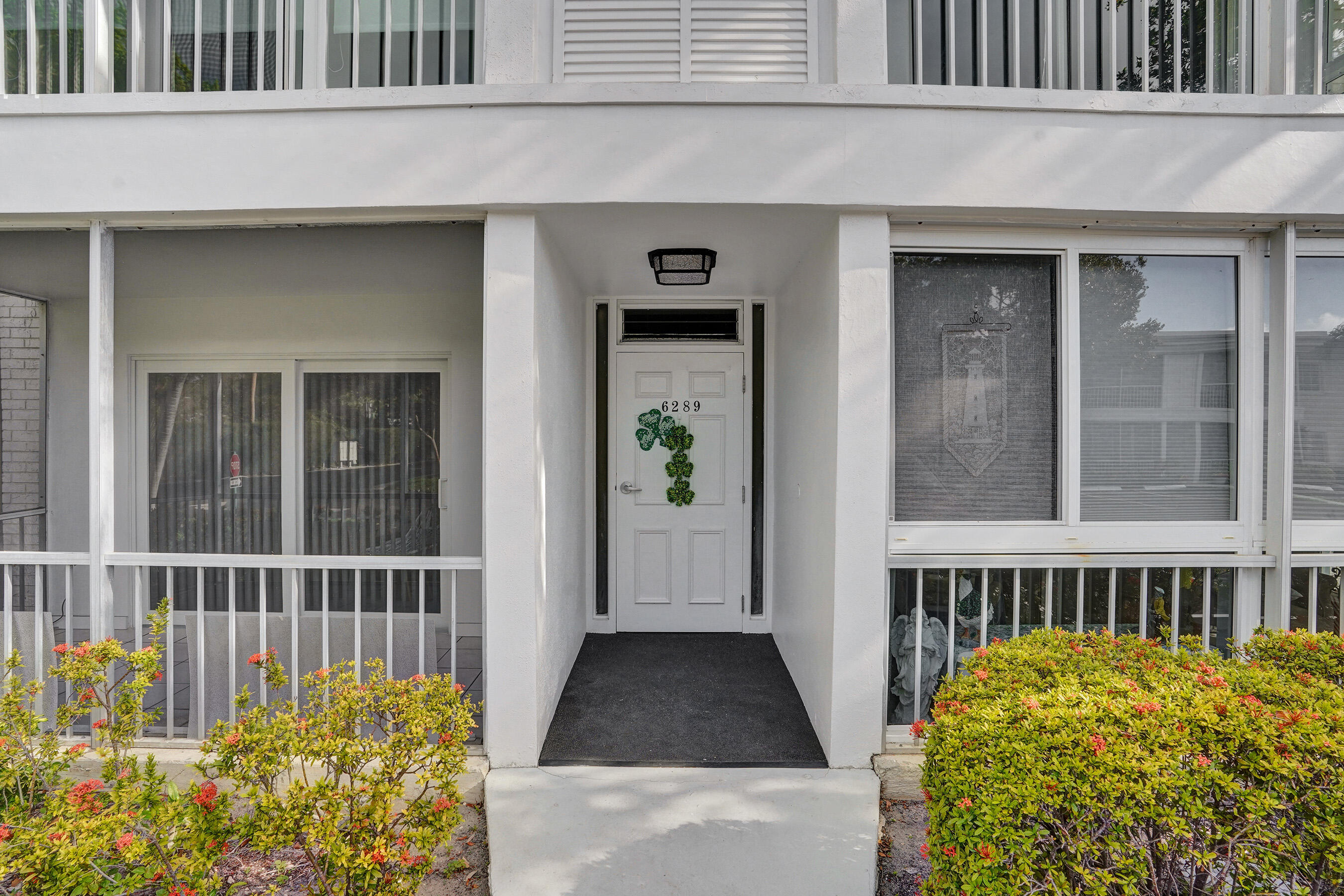 BAY COLONY CLUB CONDO - Residential Lease