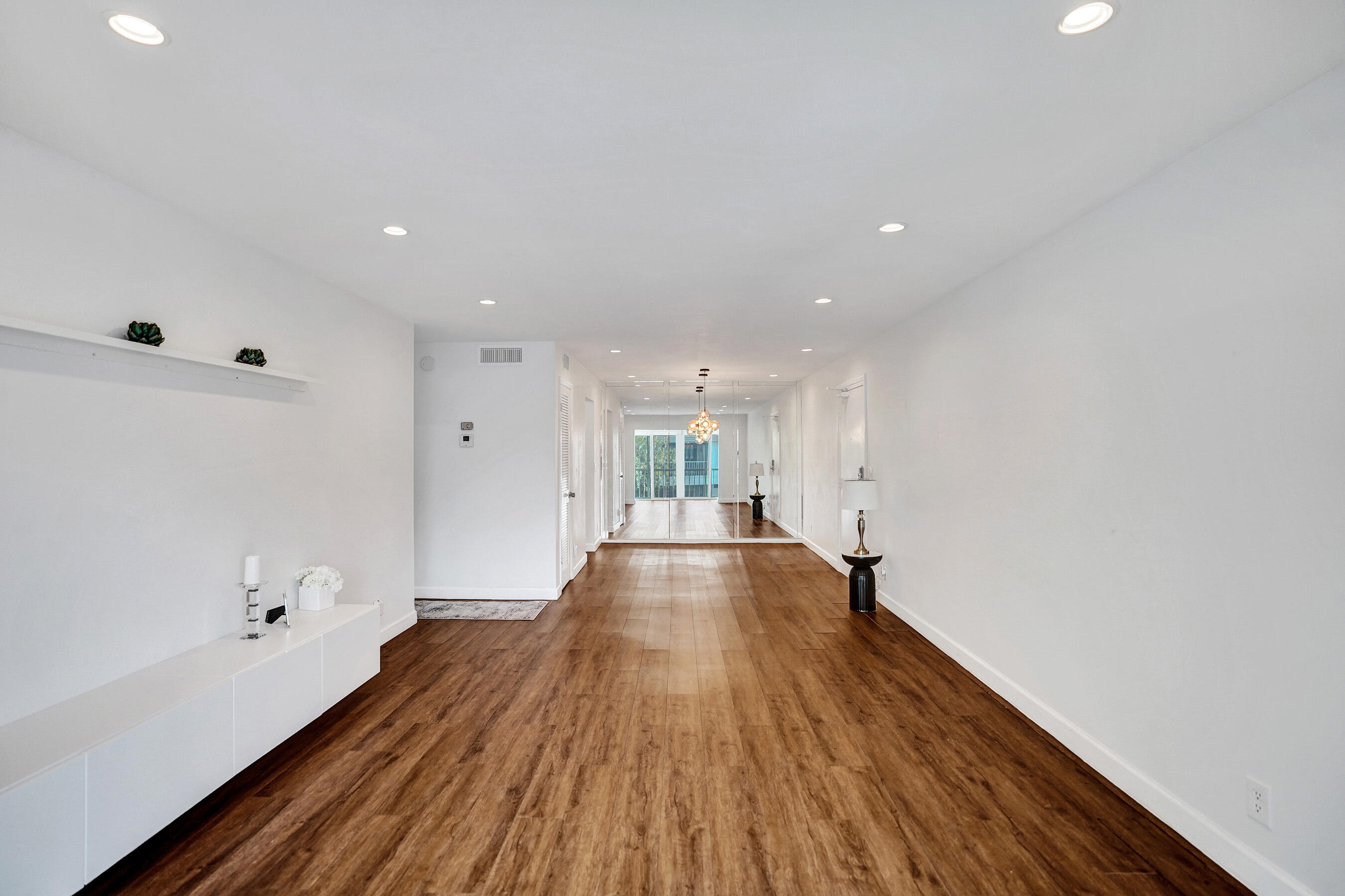 BAY COLONY CLUB CONDO - Residential Lease