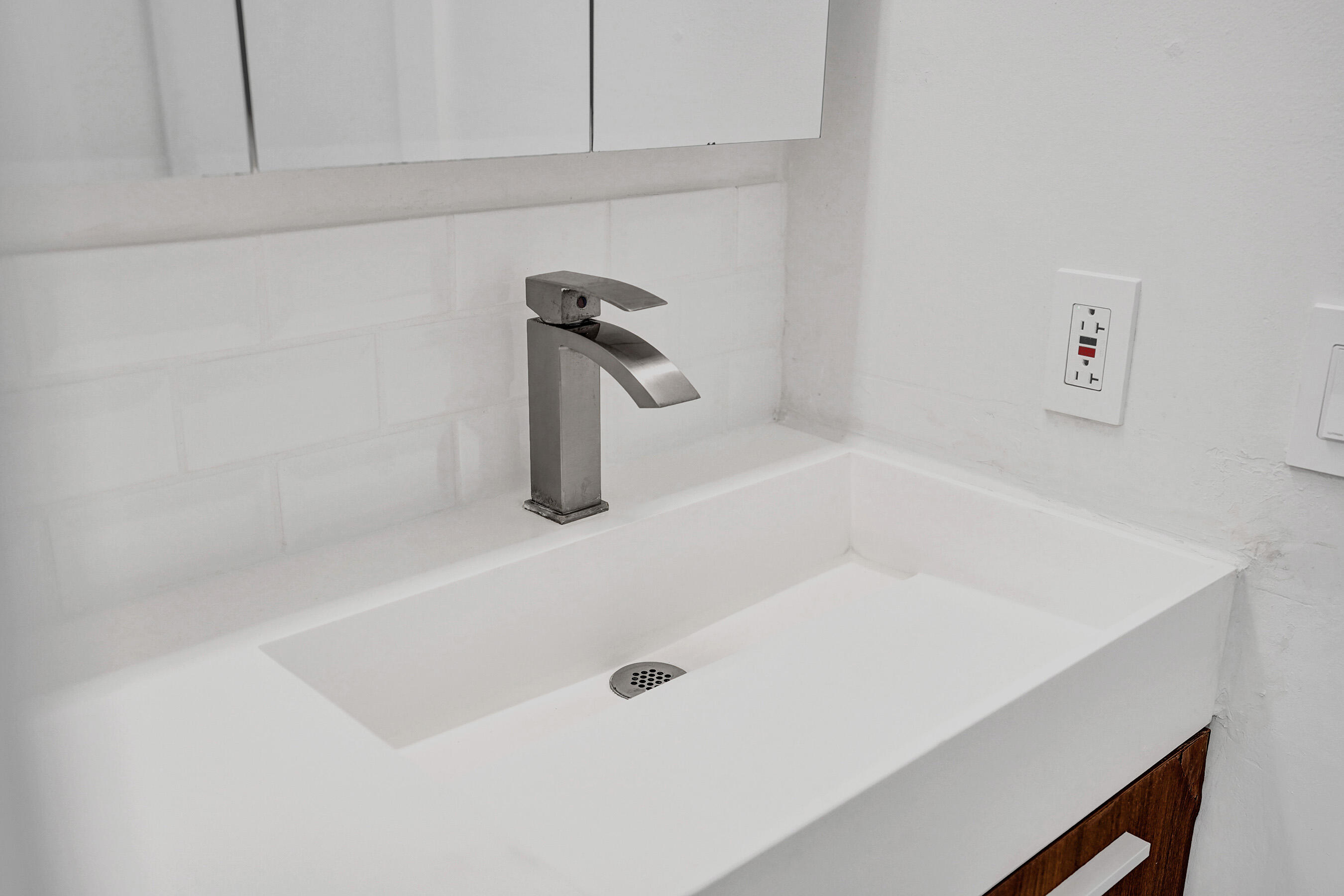 BAY COLONY CLUB CONDO - Residential Lease