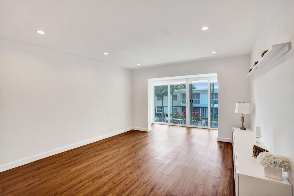 Photo of 6289 Bay Club Drive, Fort Lauderdale, FL 33308 (MLS # B26002264)