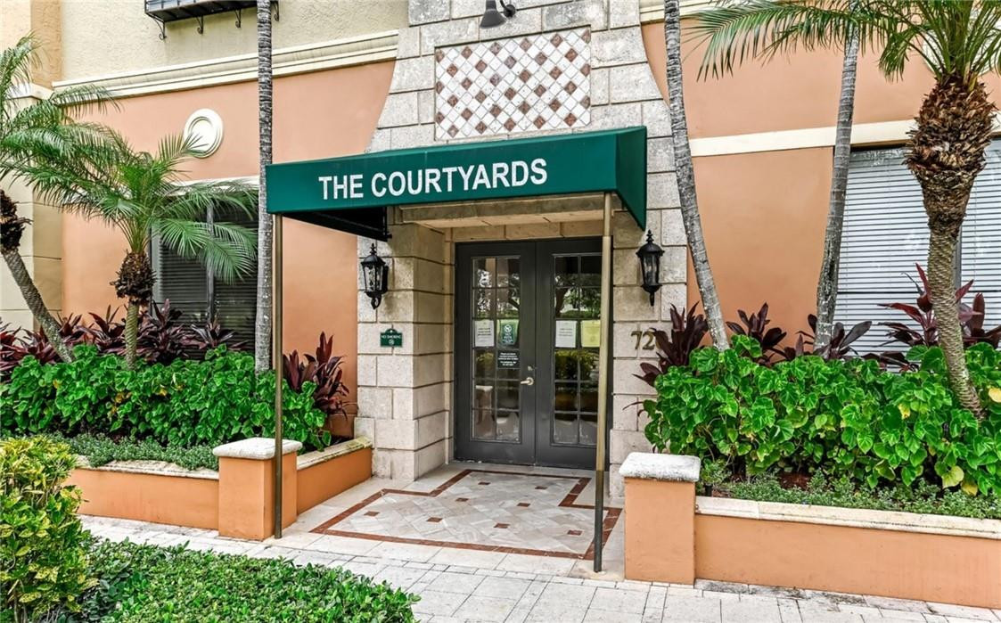 COURTYARDS IN CITYPLACE - Residential