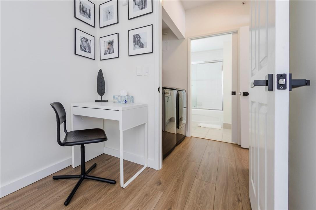 COURTYARDS IN CITYPLACE - Residential