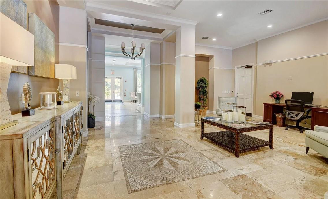 COURTYARDS IN CITYPLACE - Residential