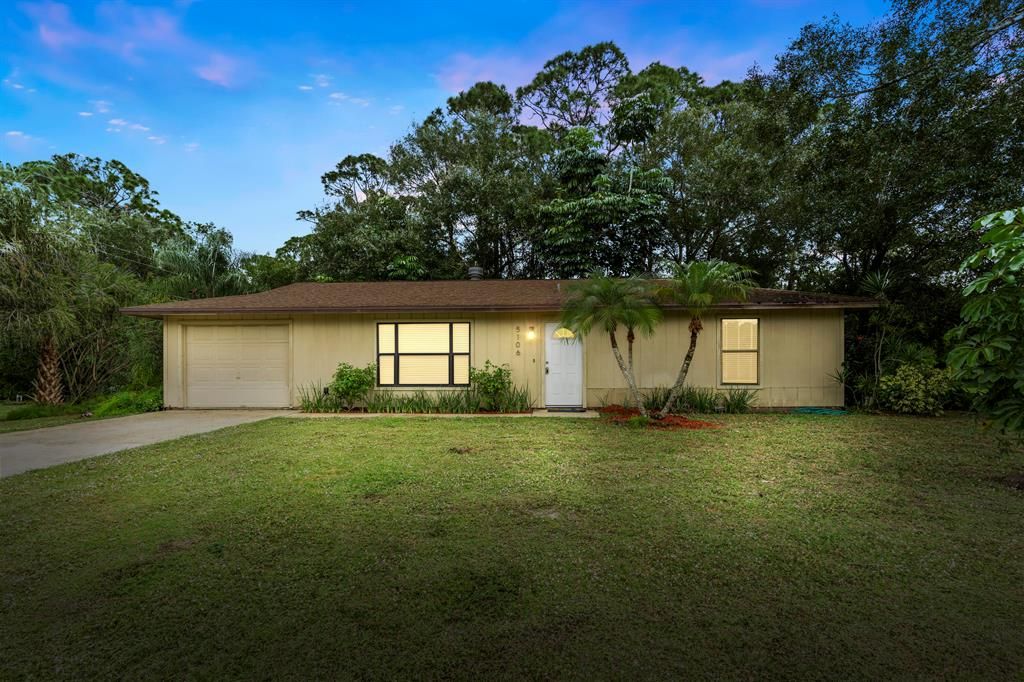 Photo of 5106 Fort Pierce Boulevard, Fort Pierce, FL 34951 (MLS # R10766333)