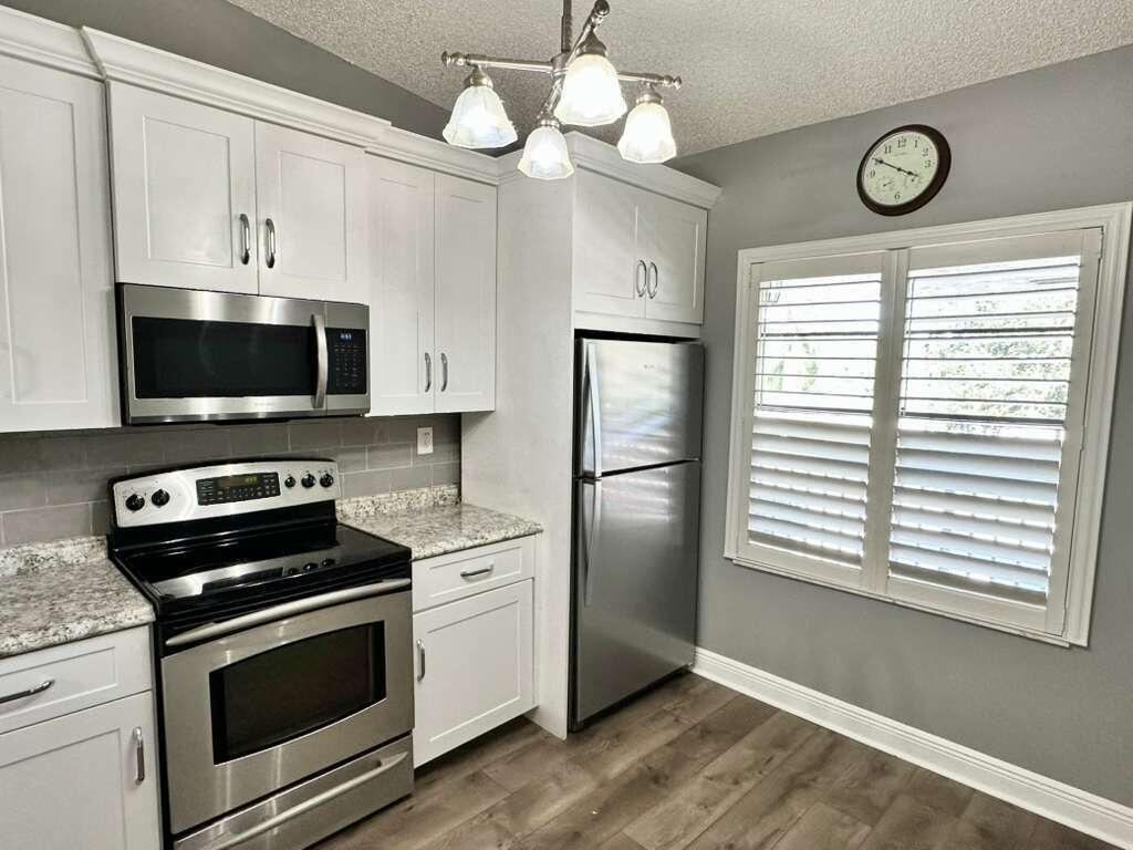 SABAL RIDGE CONDO - Residential Lease