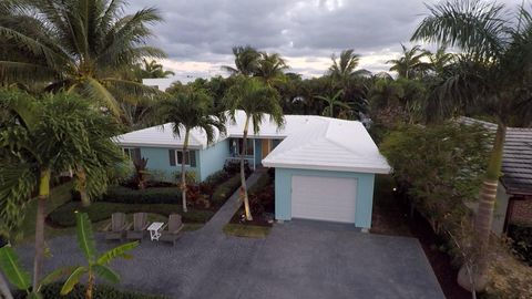 A home in Palm Beach Shores