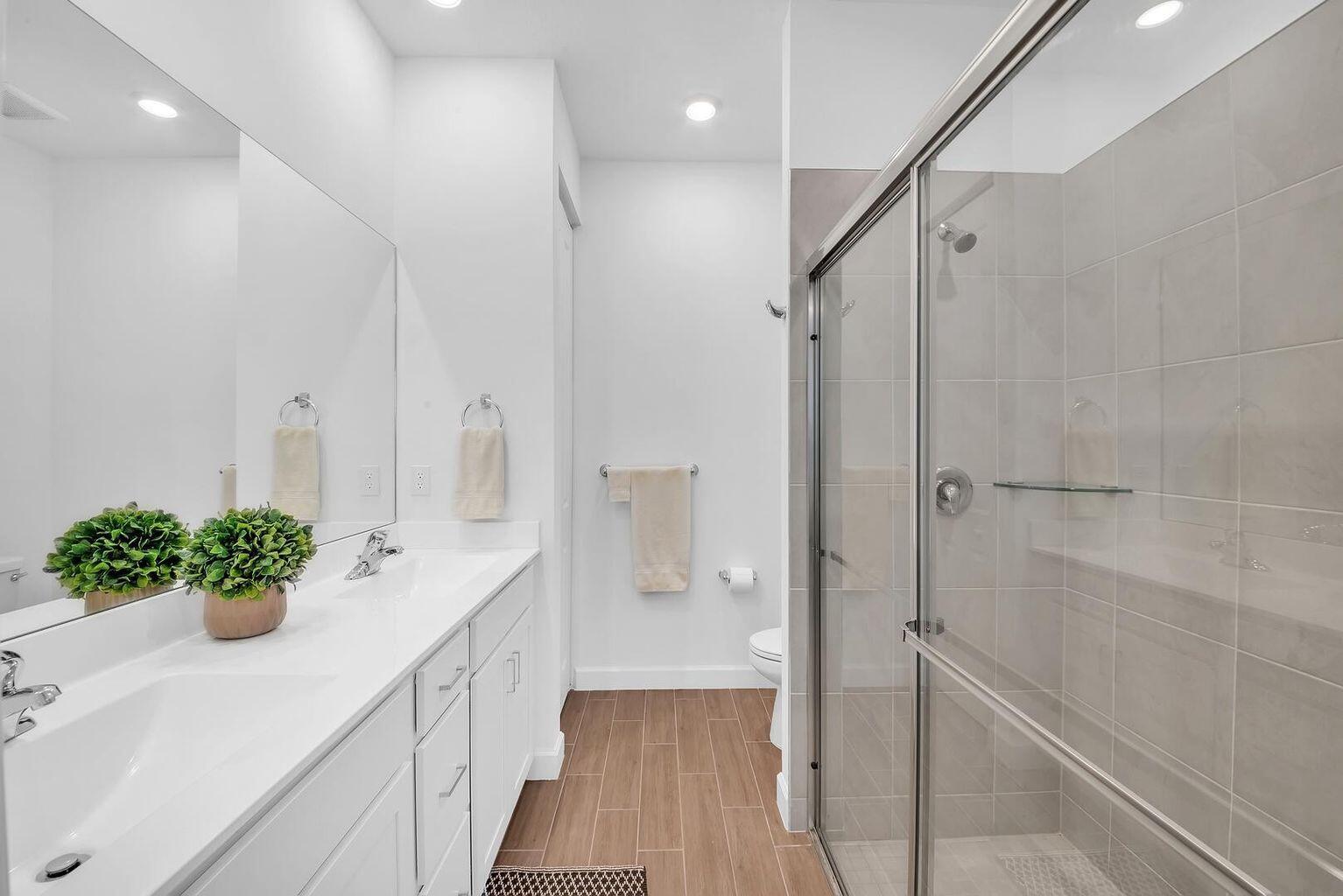 AVALON TRAILS AT VILLAGES - Residential Lease