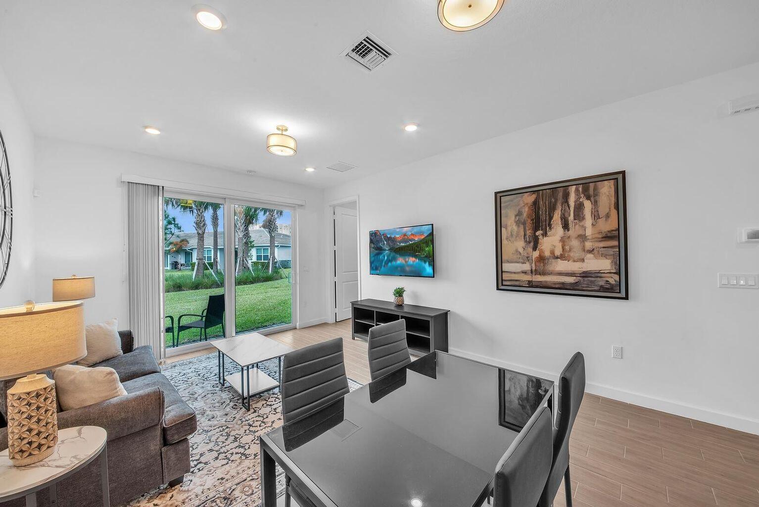 AVALON TRAILS AT VILLAGES - Residential Lease