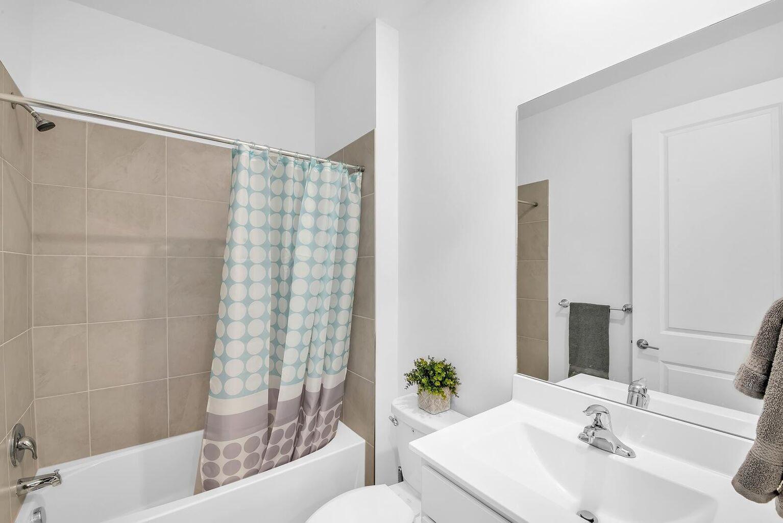 AVALON TRAILS AT VILLAGES - Residential Lease