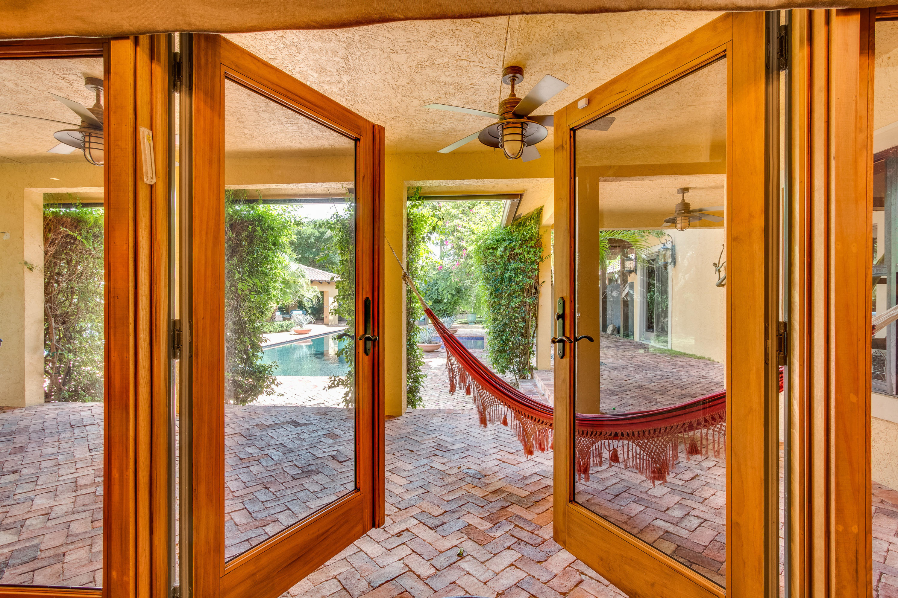 SADDLE TRAIL PARK OF WELL - Residential