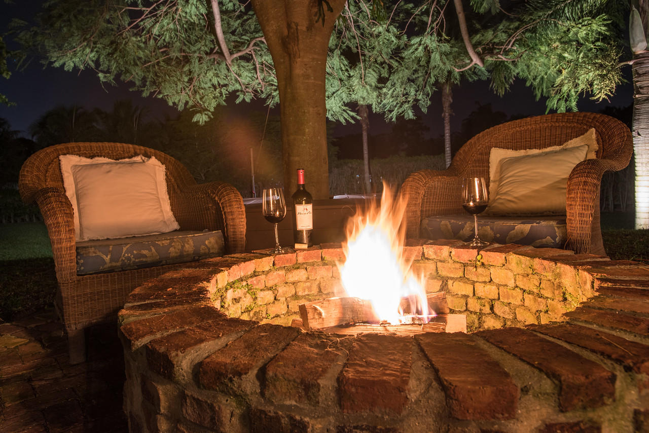 SADDLE TRAIL PARK OF WELL - Residential