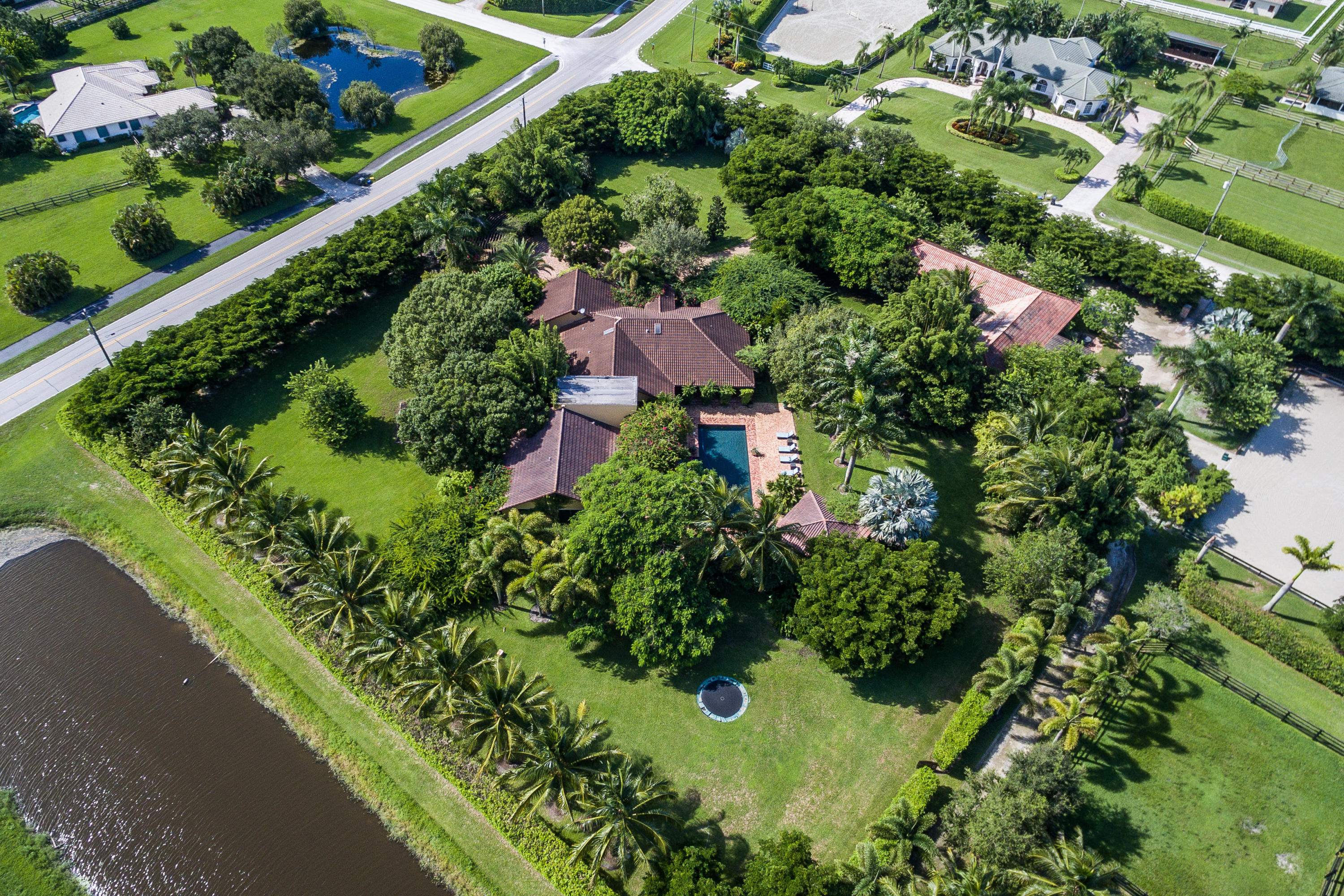 SADDLE TRAIL PARK OF WELL - Residential