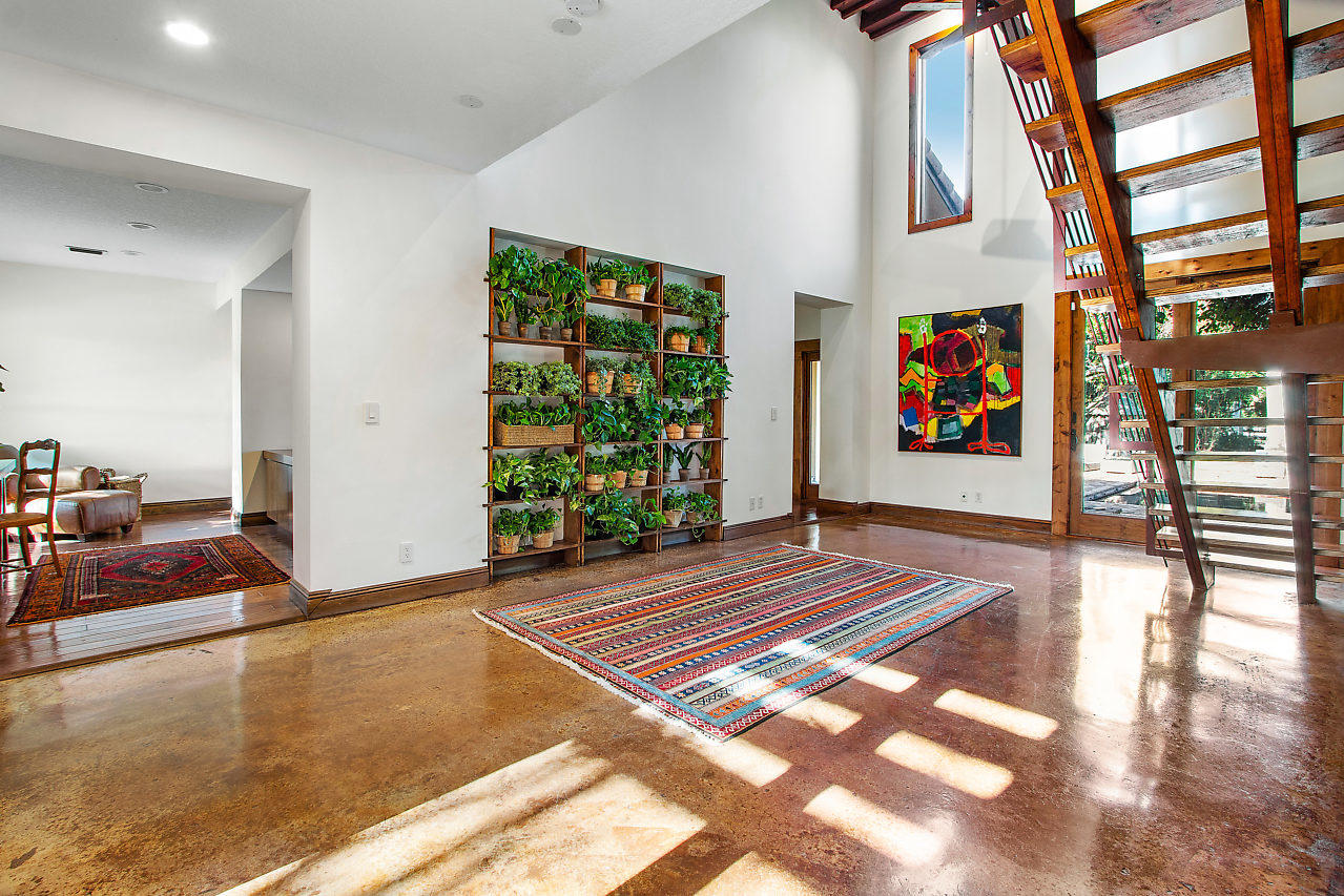 SADDLE TRAIL PARK OF WELL - Residential