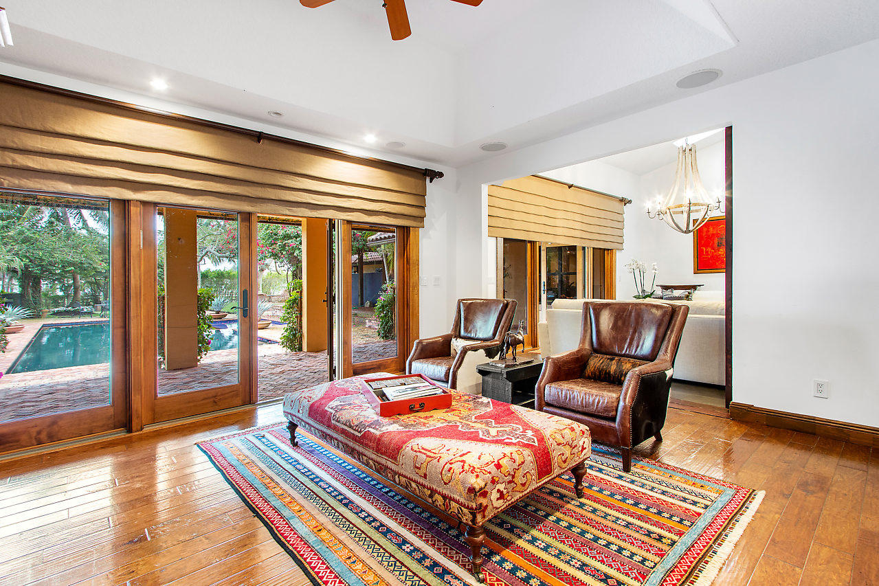 SADDLE TRAIL PARK OF WELL - Residential