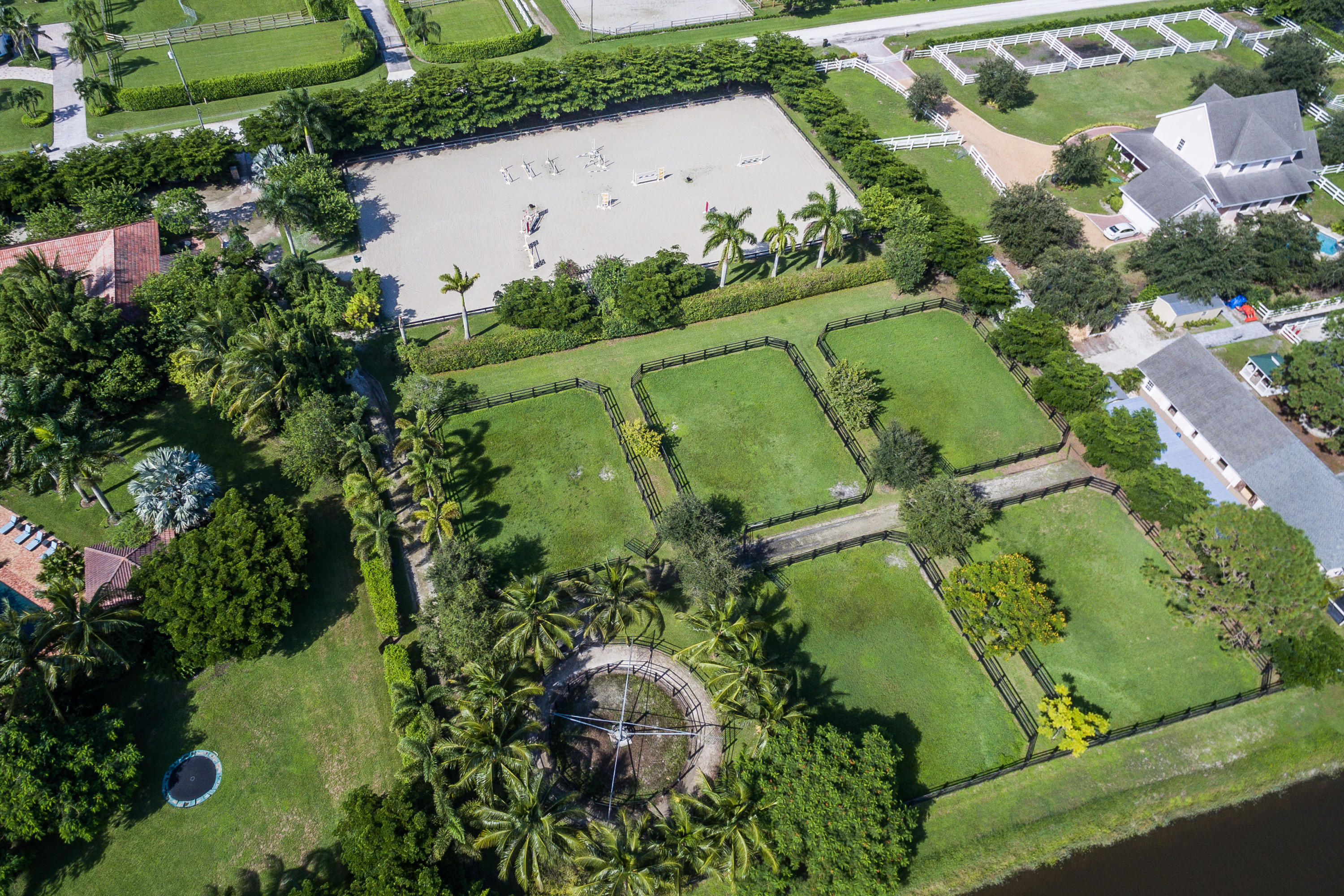 SADDLE TRAIL PARK OF WELL - Residential