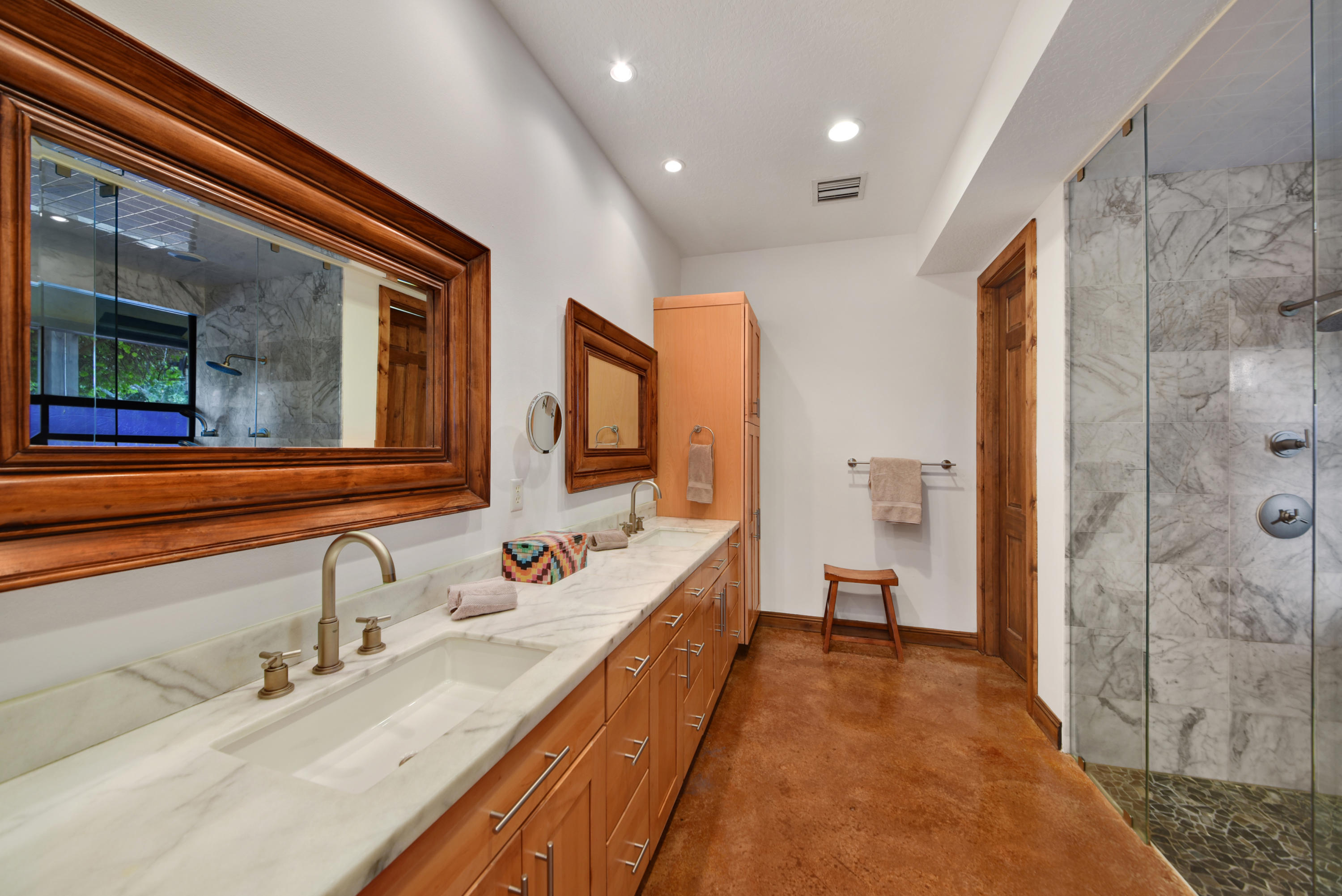 SADDLE TRAIL PARK OF WELL - Residential