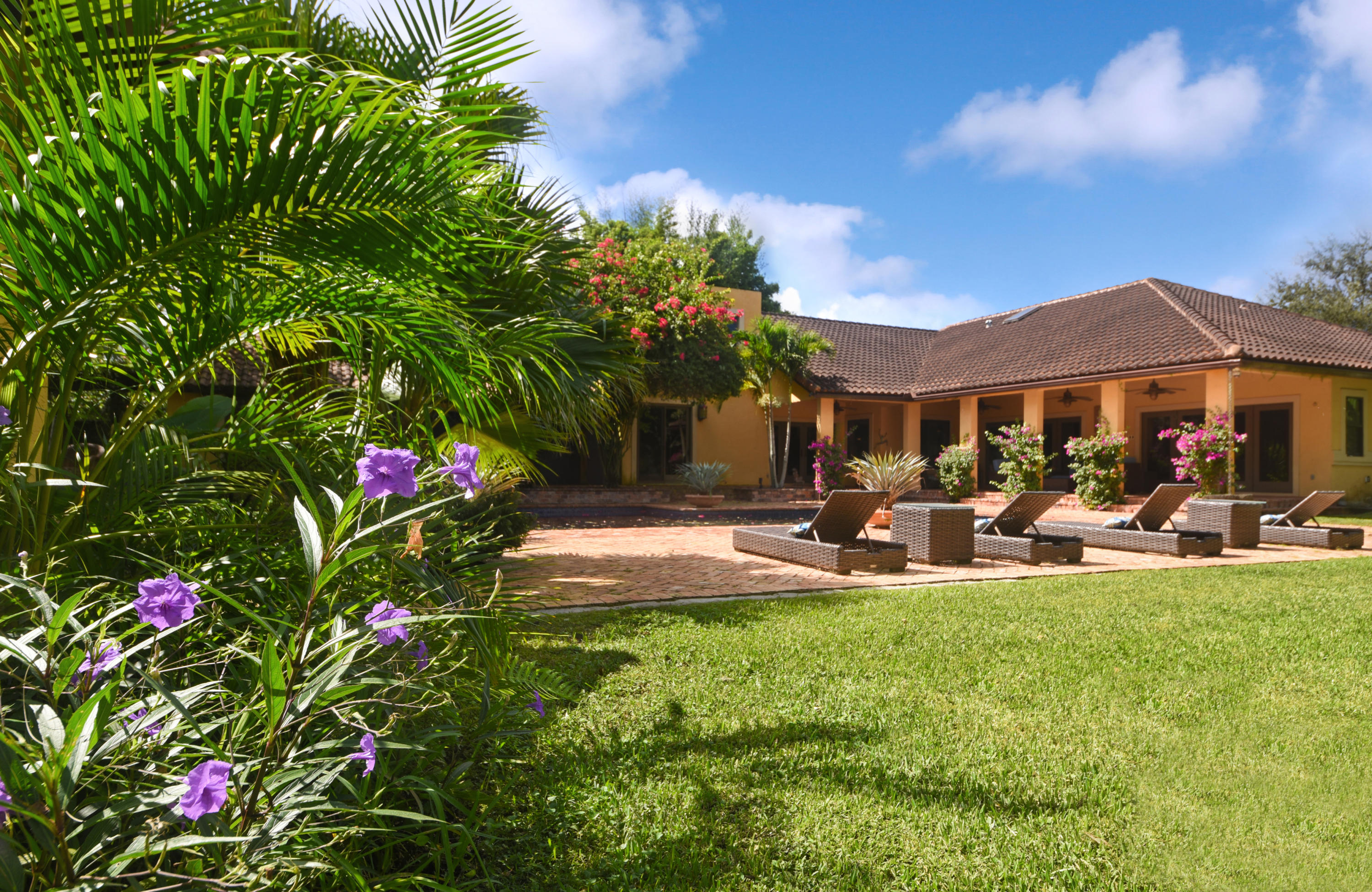 SADDLE TRAIL PARK OF WELL - Residential