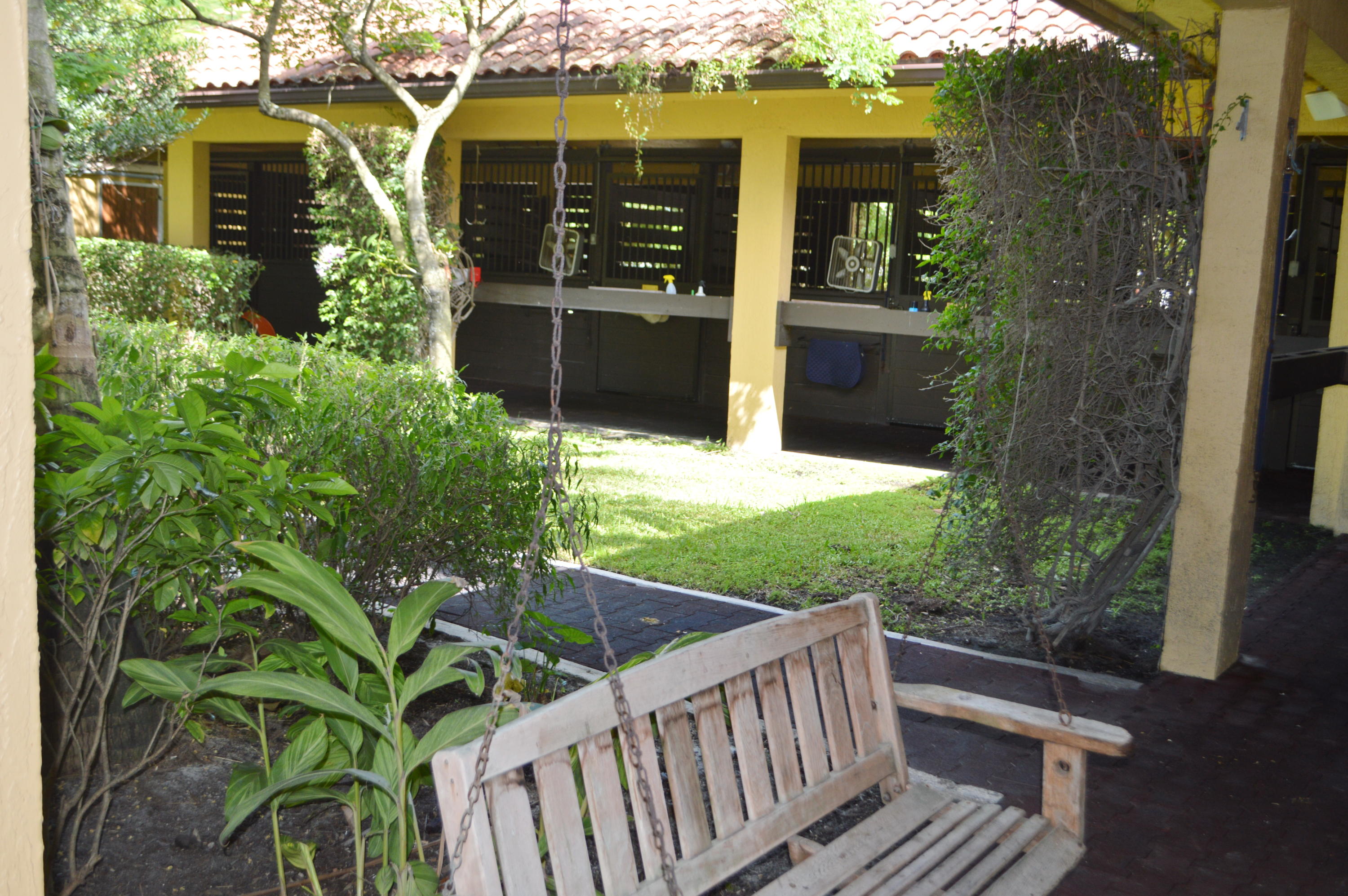 SADDLE TRAIL PARK OF WELL - Residential