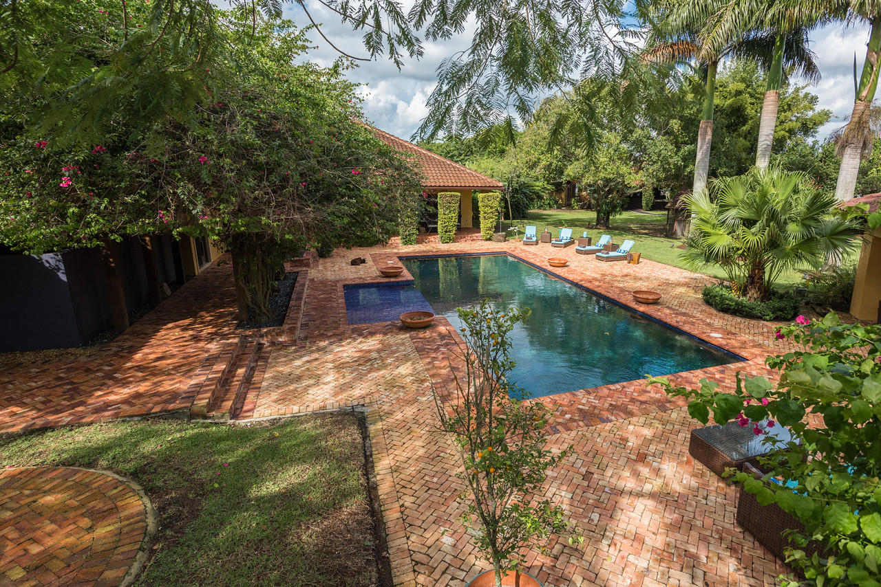 SADDLE TRAIL PARK OF WELL - Residential