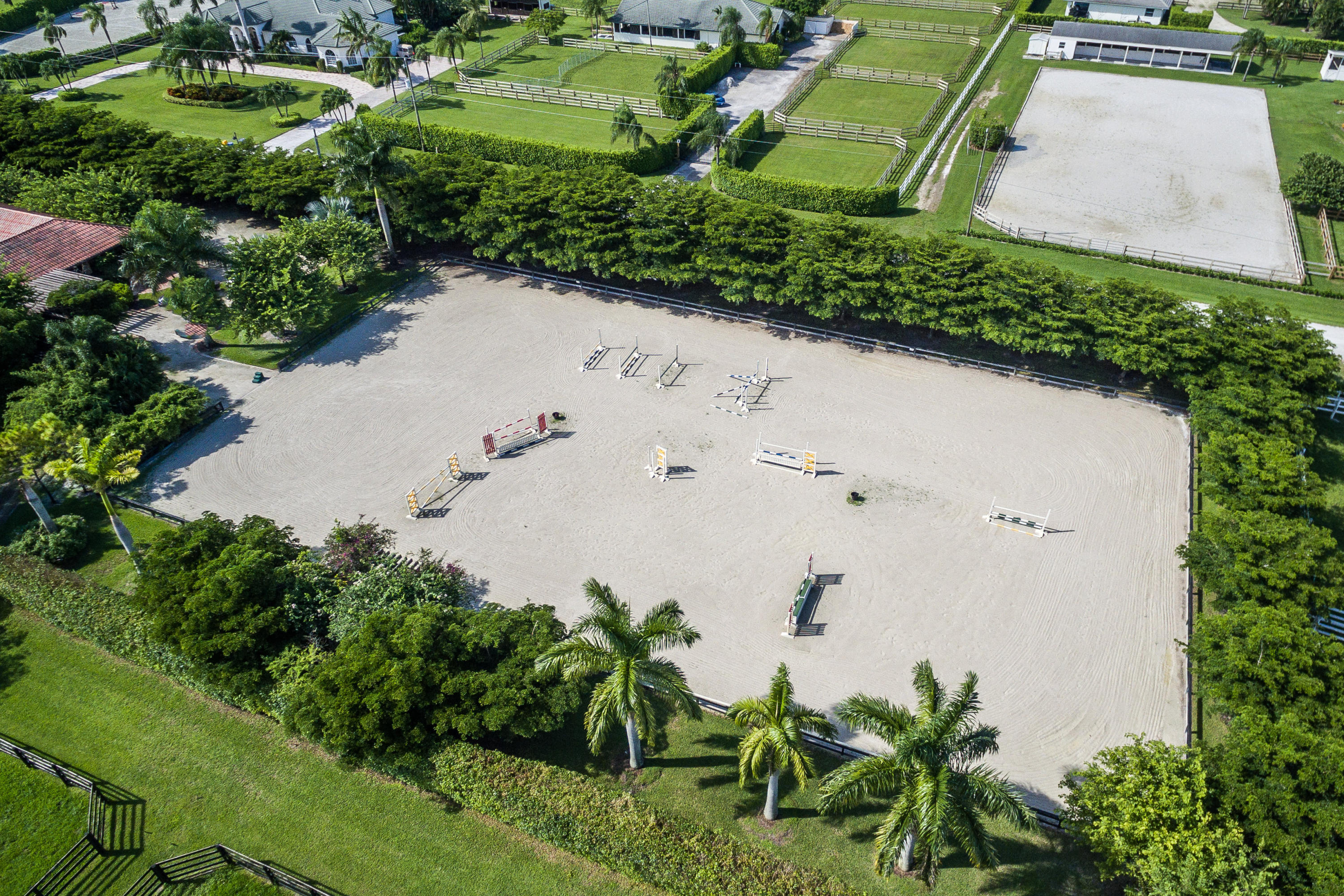 SADDLE TRAIL PARK OF WELL - Residential