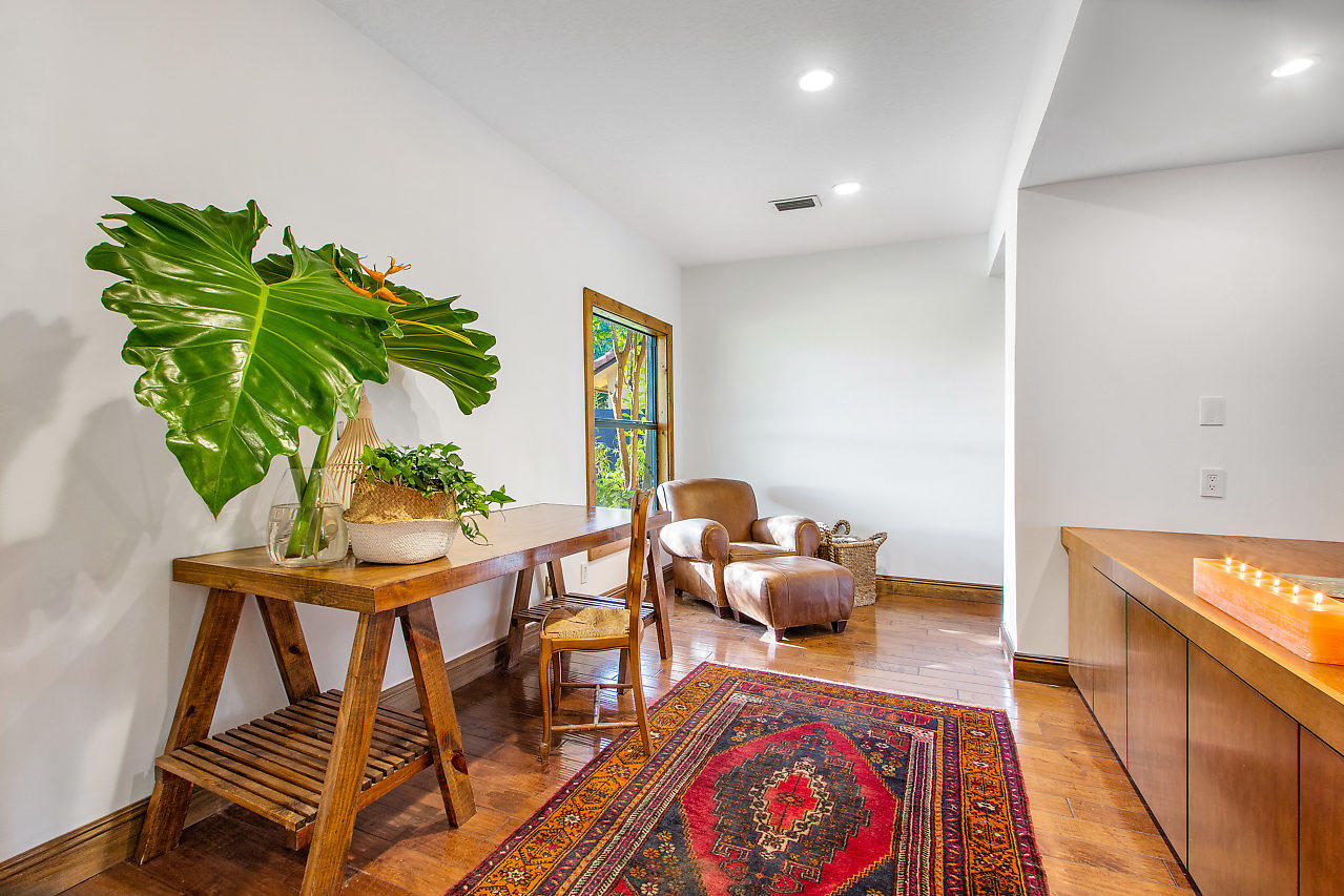 SADDLE TRAIL PARK OF WELL - Residential