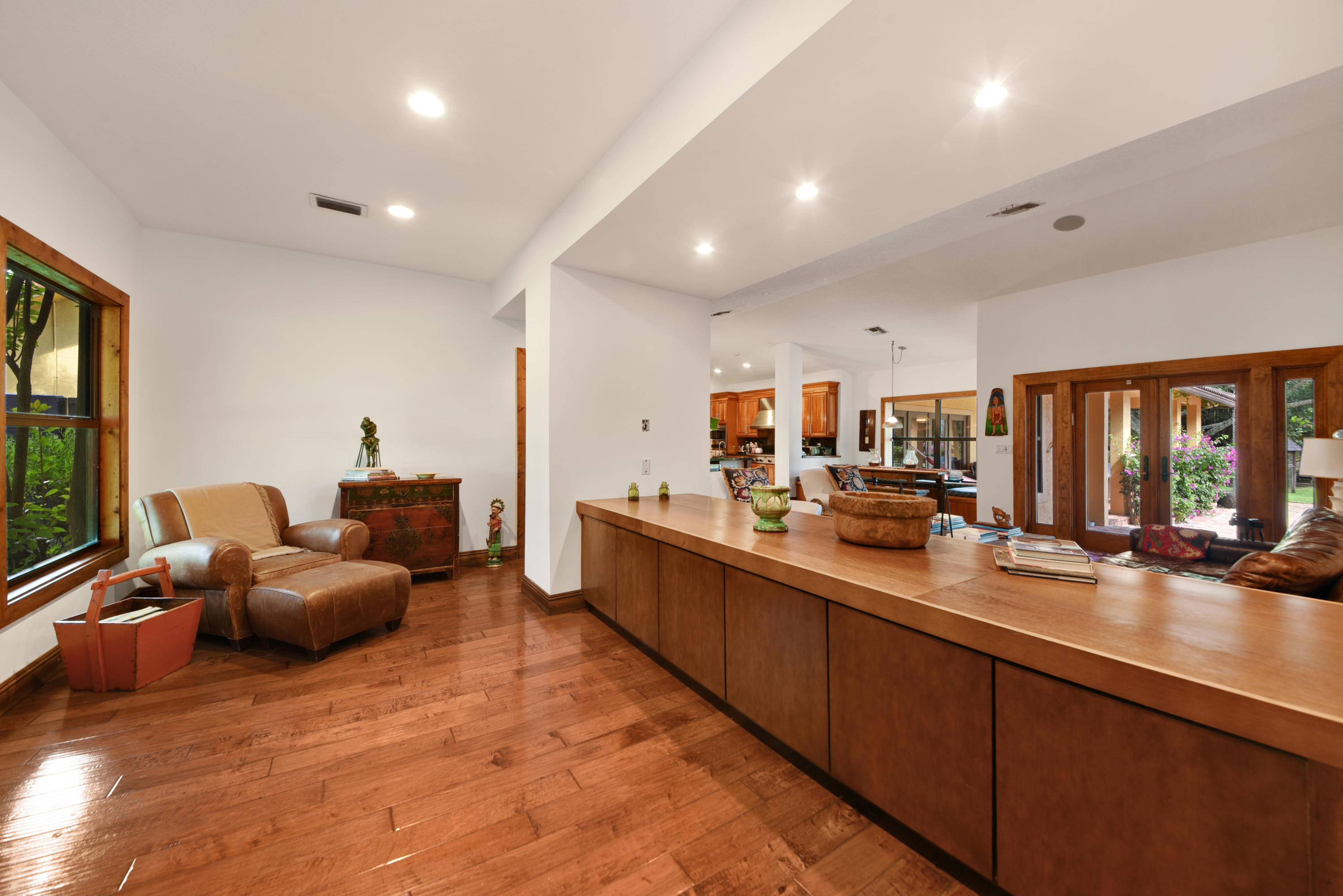 SADDLE TRAIL PARK OF WELL - Residential