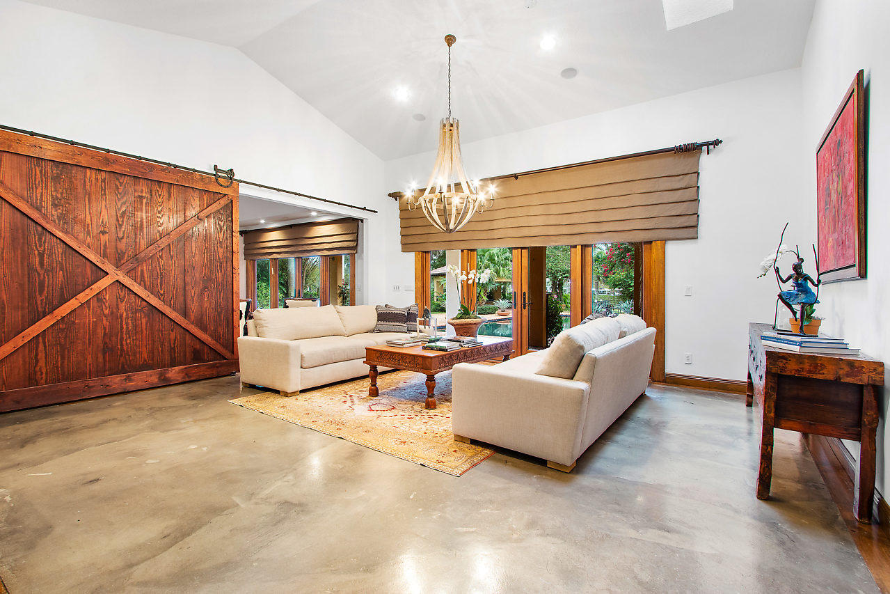 SADDLE TRAIL PARK OF WELL - Residential