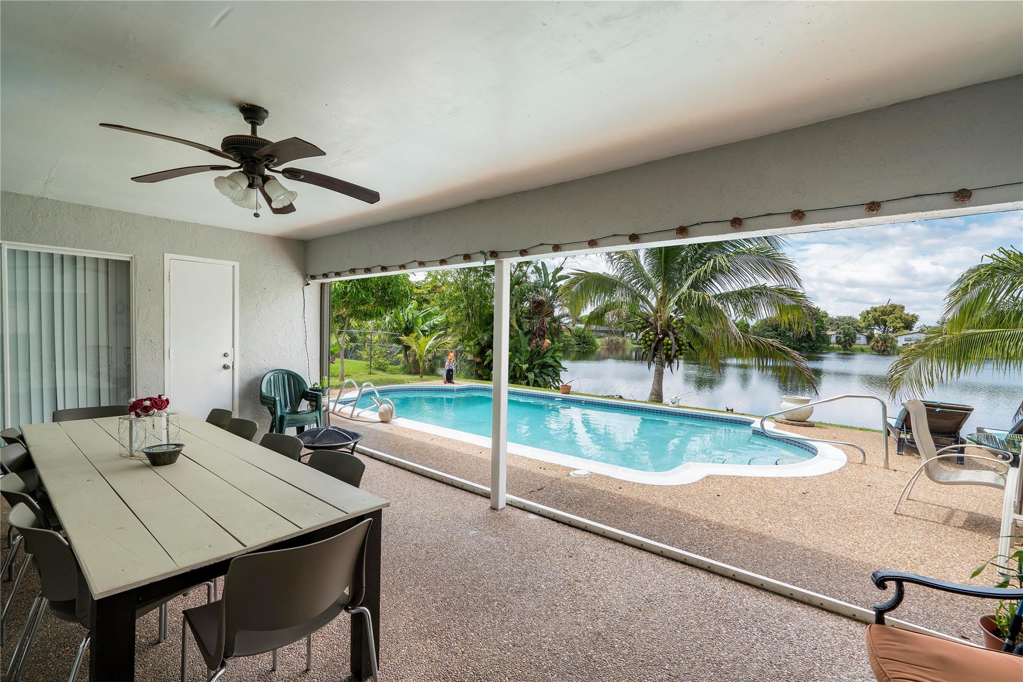 Oriole Margate Sec 6 - Residential