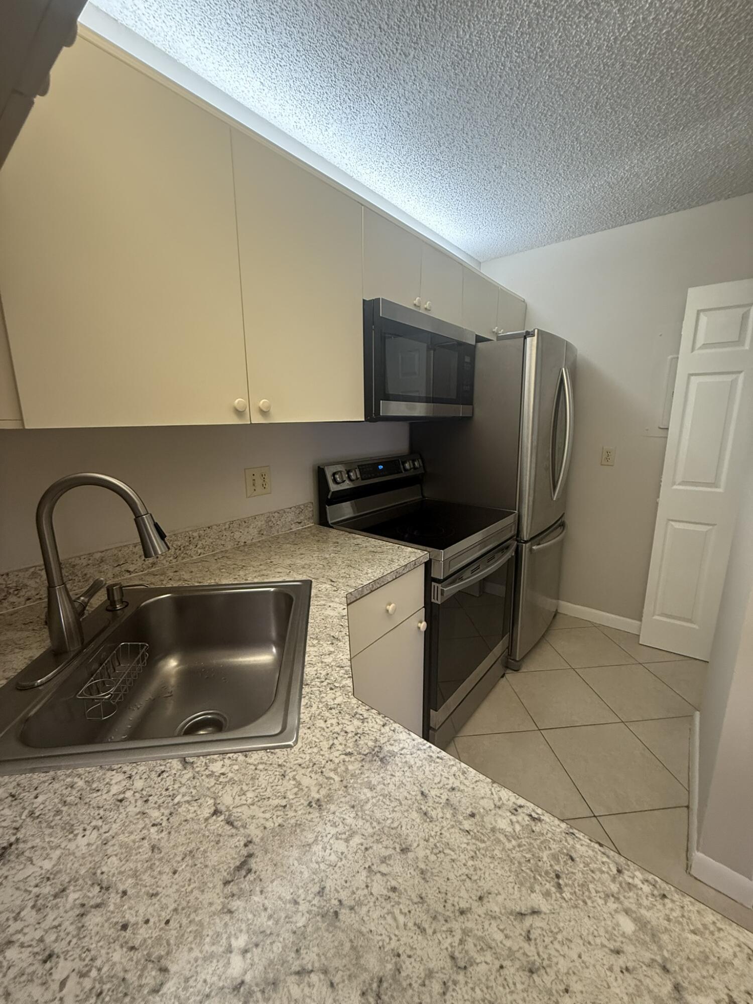PINE RIDGE NORTH II CONDO - Residential Lease
