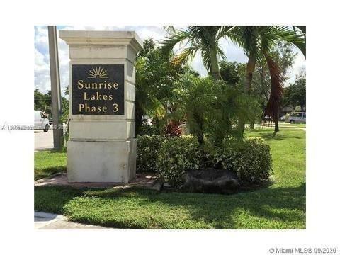 SUNRISE LAKES PHASE 3. - Residential