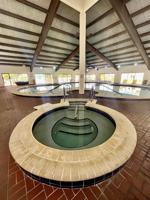 SUNRISE LAKES PHASE 3. - Residential