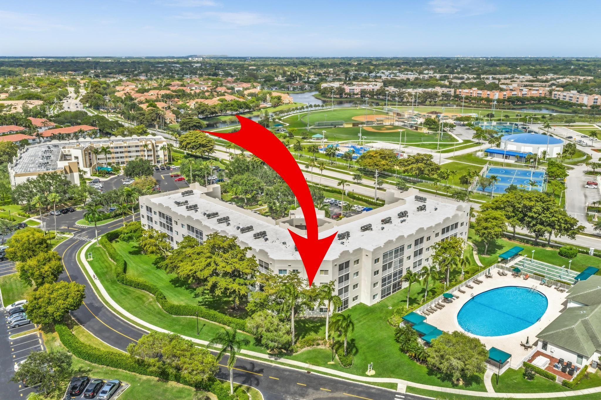 SOUTHAMPTON CONDOMINIUM J - Residential
